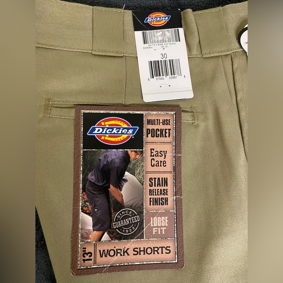 Dickies Work Shorts- Loose Fit, Multi-Pocket, 13” Inseam - Khaki - Size 30 - Picture 5 of 5